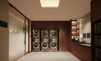 Atour Hotel(Shanghai North Bund Riverfront International Plaza)
