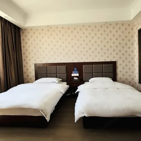 Jorge Enzalo Grand Hotel