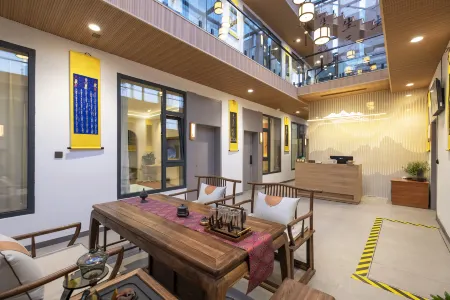 Wutai Mountain Hidden Mountain Residence Отели рядом с достопримечательностью «Jinge Temple»