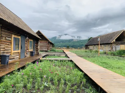 Kanas Lake Bay Small Building Boutique Homestay Hotels in Kanas Scenic Area