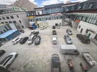 希爾曼飯店（噶爾縣獅泉河鎮建設大街店） - 停車場