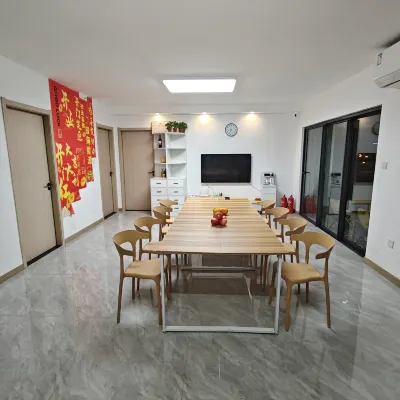 深圳青和集青年民宿（鹽田港西地鐵站店） 鄰近鹽田高級中學觀景台的酒店