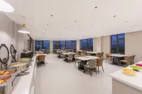 Home Inn Affiliated - Rui Emerald Cloud Hotel (Dalian Changxing Island Santang Central Street) - Morgenmad