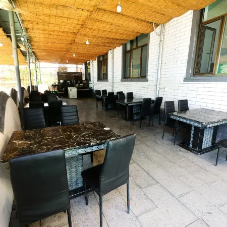 Baiyangdian B&B Courtyard