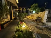 Yunmanposhi SUN GOLD · Panoramic Snow Mountain View Homestay (Baisha Ancient Town) - 屋上プール