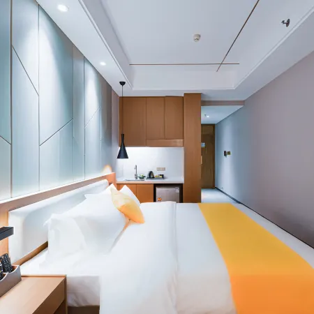 Poltton International Service Apartment