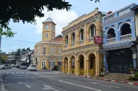 Dos's House Hotels in Phuket