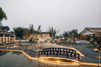 Qingshen Zhuli Courtyard Hotels in Qingshen