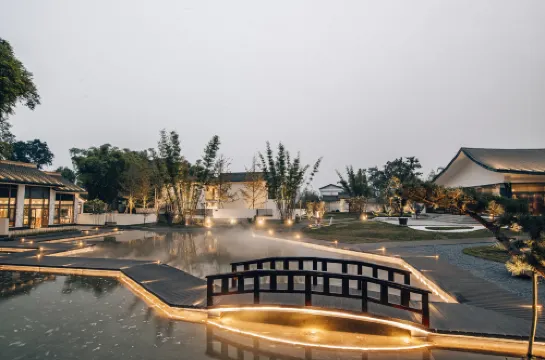 Qingshen Zhuli Courtyard