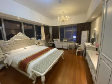 Wanjia Hotel (Fuyang Baolong City Plaza)