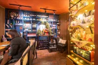 Ease Crystal Hotel (Yichang Xingguang Tiandi)