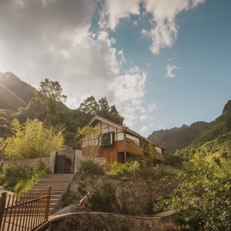 Lushan B&B