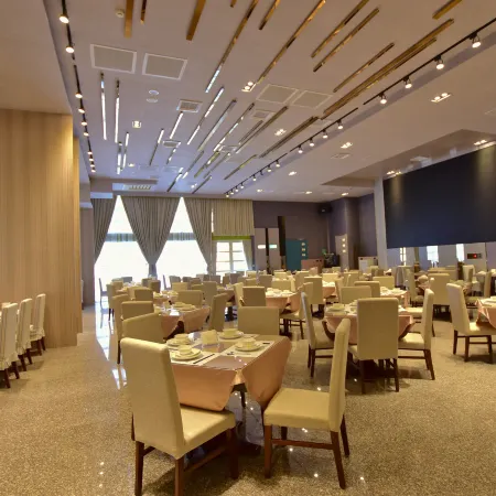 Muen Yuan Dong Hot Spring Hotel