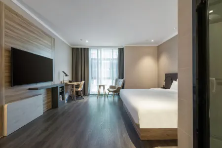 HanTing Premium Hotel (Xiamen SM Square Taiwan Street)