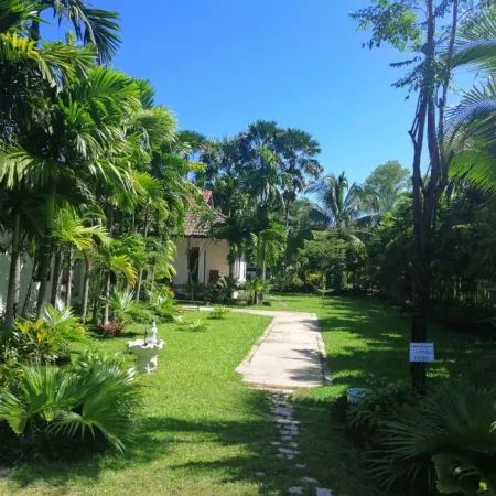 Villa Thakhek