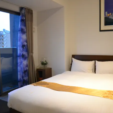 A.T. Hotel Hakata Отели рядом с достопримечательностью «Железнодорожный вокзал Охаси»