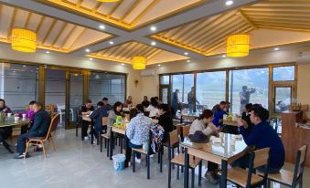 Ranshe·Courtyard Grassland Adventure Vacation Guesthouse (Nalati Grassland Branch)