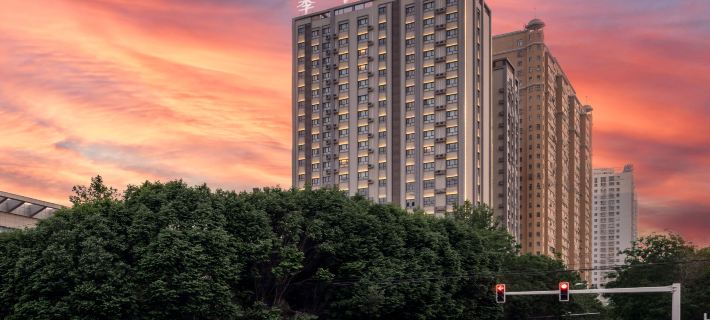 Jifeng Hotel (Korla People's Square) Ξενοδοχεία στην πόλη Κόρλα