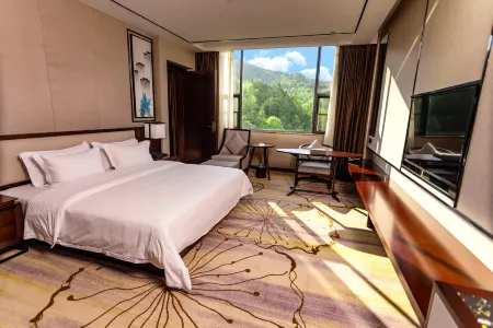 Palm Bay Red Mansion Resort