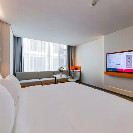 Ibis Hotel (Lijiang Ancient Town Waterwheel Branch)