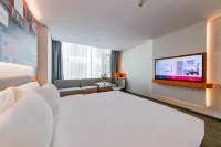 Ibis Hotel (Lijiang Ancient Town Waterwheel  Branch)