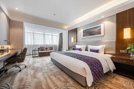 Gansu Soluxe Grand Hotel (Zhangyelou Pedestrian Street Zhongshan Bridge)