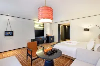 Lailu Minshan Hotel