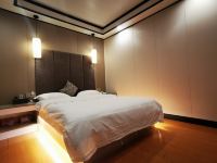 清镇喆尔曼酒店 - 标准大床房