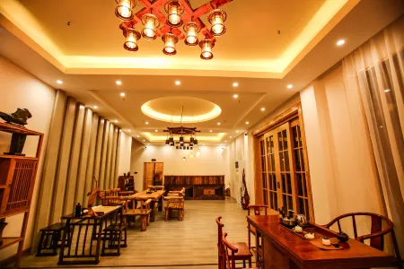 Fanjing Mountain Nanyi Homestay Отели рядом с достопримечательностью «Yamugou Scenic Area»