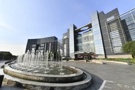 Lake Malaren International Convention Center Hotel
