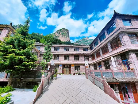 Wanxianshan VIP Park (Guoliangcun Branch) Отели рядом с достопримечательностью «Nanping Town»