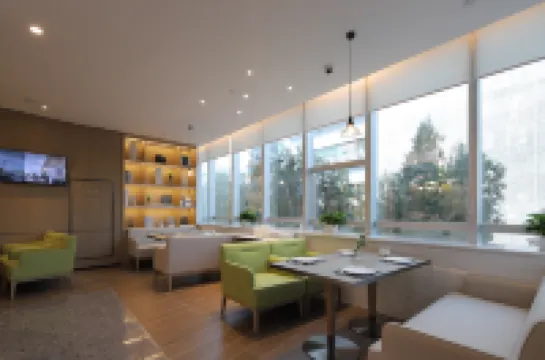 CM+ เซอร์วิส อพาร์ตเมนต์ เซินเจิ้น ตงเหมิน