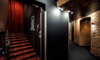 Kentron Hotel