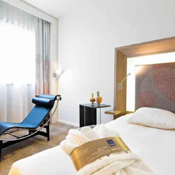 Novotel Milano Linate Aeroporto Отели рядом с достопримечательностью «Железнодорожная станция Milan Rogoredo»