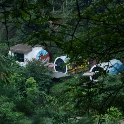 Yixiaoxin Hotel Hotels near Oriental Buddha Capital