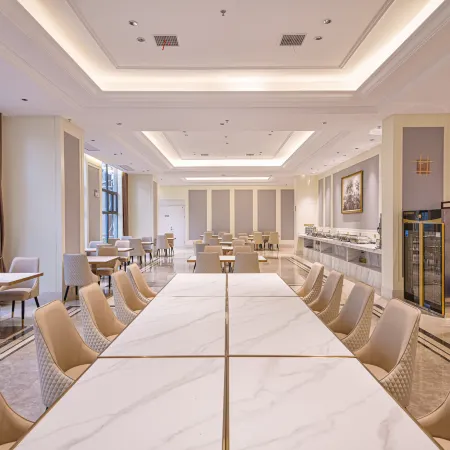 Vienna Hotel (Six Anyuan District Shop)
