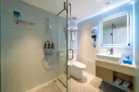 Yicheng Collection Hotel (Nanning Wuyi Overpass Subway Station Jiangnan Wanda Plaza)