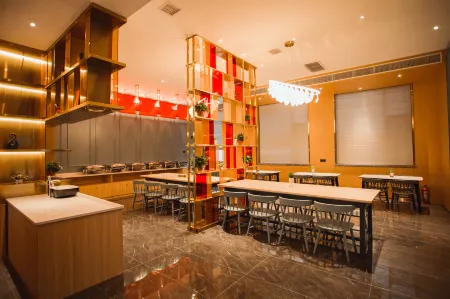 Xique CC Hotel (Xiayi Xuefeng East Road Bus Station) Отели в г. Сяи