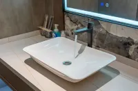 윈징 호텔 (뤄허 샤베이 데니스 컨벤션 및 전시 센터)