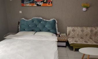 Xinzheng Yijia Hotel (Renmin Luxiasi College Branch)