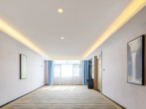 GreenTree Inn Express Hotel (Changjiang Avenue) Hotels in Changjiang