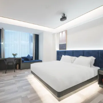 Jinshun Tianhua Hotel (Lushui No.1 Middle School in Nujiang)