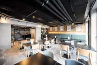 Staycity Aparthotels Paris la Defense - Breakfast
