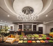 Lakeshore Hotel Metropolis I