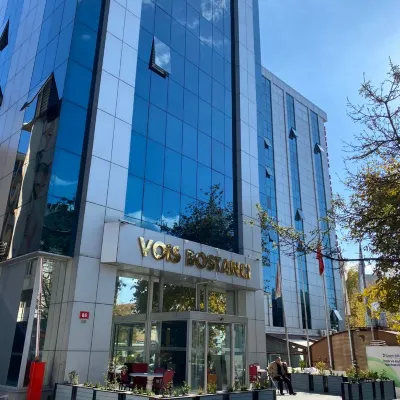 Vois Hotel Bostanci & Spa Hôtels à proximité de : Université de Marmara