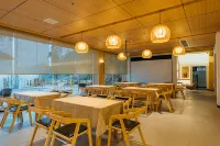 Enshi Grand Canyon Yunyin Tangquan Shanju (Visitor Center Branch)