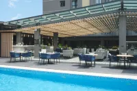 K Hotel Douala - Pools
