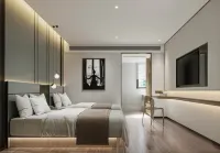 Haihai Hotel (Wuhan University of Technology Wenzhi Street Subway Station) Hotel dekat Hubei Water Resources Technical College (Luoshi South Road)
