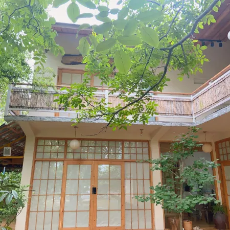 Zhengjue Mountain Dwelling