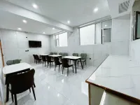 Qingyaju Light Luxury Hotel (Changzhi East Railway Station)